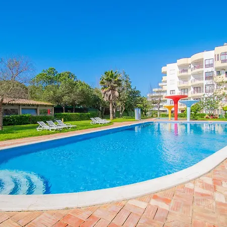 Apartment Rocha Apartment, With Pool, 100m From The Beach!