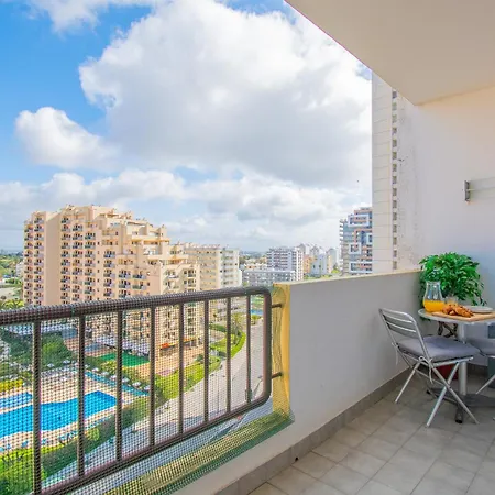Rocha Apartment, With Pool, 100m From The Beach! * Portimao