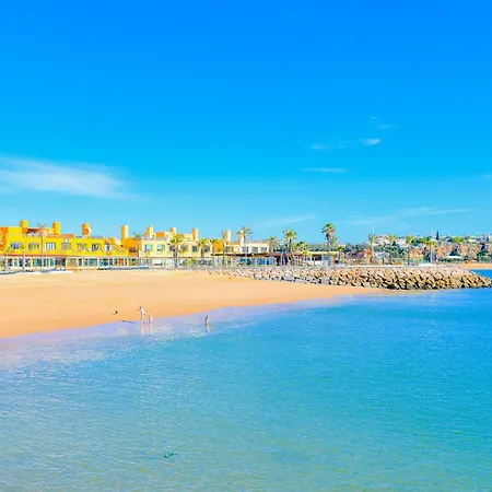 Rocha Apartment, With Pool, 100m From The Beach! ポルティマン
