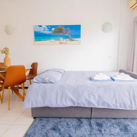 Apartment Rocha Apartment, With Pool, 100m From The Beach! Portimao