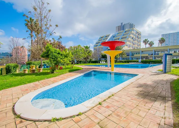 Rocha Apartment, With Pool, 100m From The Beach! 아파트 포티마오