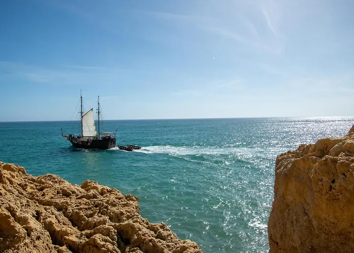 Rocha Apartment, With Pool, 100m From The Beach! 포티마오