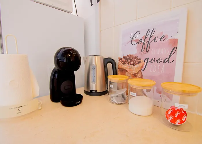 Appartement Rocha Apartment, With Pool, 100m From The Beach!