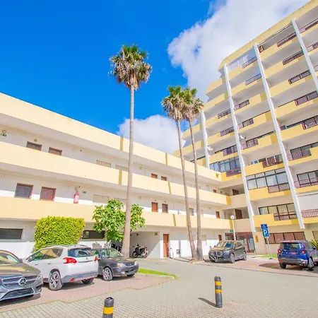 Rocha Apartment, With Pool, 100m From The Beach! Apartment Portimão